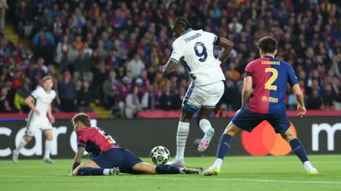 El golazo de taco de Marcus Thuram a los 30 segundos en Inter vs. Barcelona