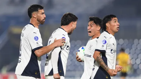 Los jugadores de Independiente, a puro festejo.