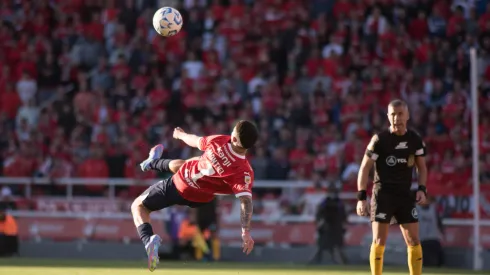 El golazo de chilena de afuera del área Santiago Montiel en Independiente vs. Independiente Rivadavia