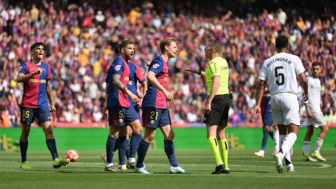 El polémico comentario que filtraron del VAR antes de anularle un gol a Barcelona contra Real Madrid: “Menos mal”