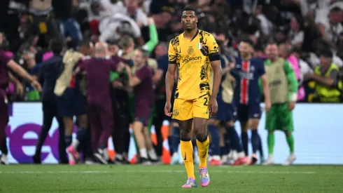 Denzel Dumfries sufre por la caída del Inter ante PSG