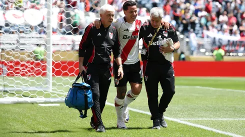 Gol y lesión: Driussi puso el 2 a 0 de River ante Urawa Reds, pidió el cambio y salió llorando