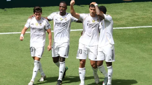 Real Madrid quiere sumar de a tres.