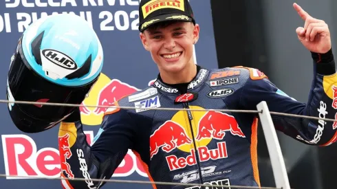 Valentin Perrone y su primer podio en Moto3