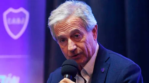 Andrés Ibarra explotó contra Riquelme tras la caída en la Copa Argentina: “Dejen de destruir a Boca”