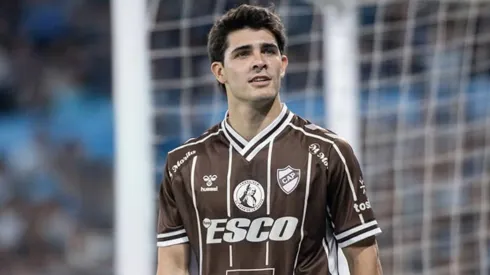 Mientras brilla en Platense, el equipo de Europa que busca a Vicente Taborda y podría dejarle dinero a Boca