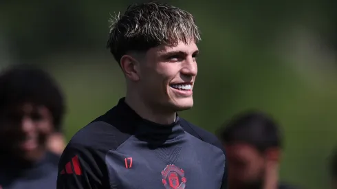 Alejandro Garnacho espera por Chelsea.