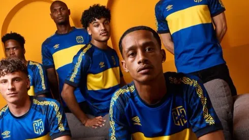 Cape Town FC, equipo sudafricano, pareció inspirarse en Boca para confeccionar su camiseta para la temporada 2025/2026.