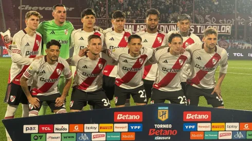 Los once titulares de River en Lanús.