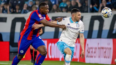 Racing venció a San Lorenzo y se metió en zona de copas.