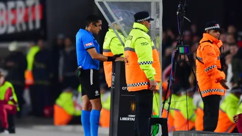 Jesús Valenzuela, el árbitro de River-Palmeiras