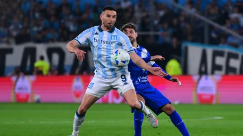 Racing y Vélez se miden en Avellaneda.