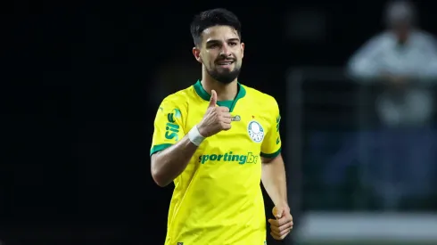 José Manuel López, delantero de Palmeiras.