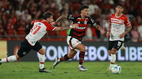 Estudiantes cayó por 2-1 ante Flamengo en el juego de ida de los cuartos de final de la Copa Libertadores 2025.