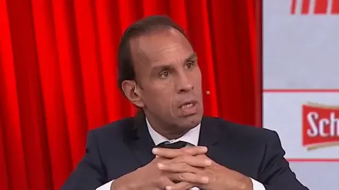 Carlos Navarro Montoya, histórico arquero de Boca.