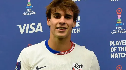 El jugador de padres argentinos marcó tres goles en el estreno de Estados Unidos.