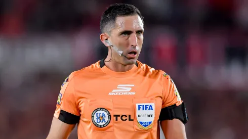 La sorpresiva decisión de AFA con Arasa tras el polémico arbitraje en Estudiantes vs. Barracas