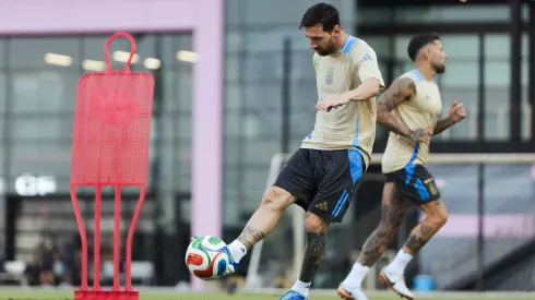 Lionel Messi, presente en los entrenamientos de la Selección Argentina.