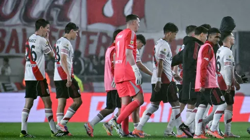River fue reprobado por todo el Monumental tras la derrota ante Sarmiento.