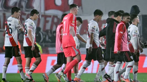 El plantel de River en la derrota ante Sarmiento.