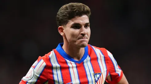 Mientras los rumores se disipan, una joya de Barcelona redobló la apuesta: "Yo ficharía a Julián Álvarez"