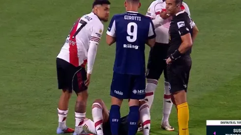 Rivero salió lesionado en River vs. Talleres.
