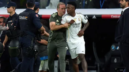 Vinícius Jr. tuvo que ser separado tras enojarse con Lamine Yamal.