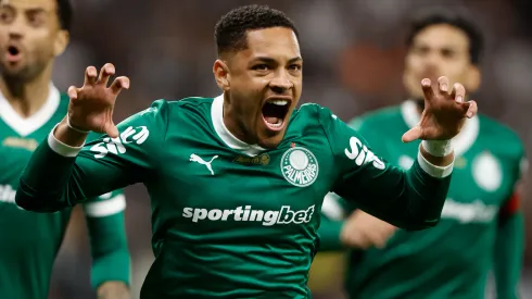 Vítor Roque, la figura de Palmeiras que podría desembarcar en Inglaterra.