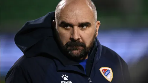 Mladen Zizovic falleció durante el partido de su equipo en la primera serbia