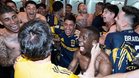 Boca celebró con entusiasmo la victoria ante River en La Bombonera.