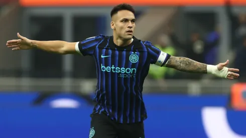Lautaro está a un gol del Top 5 de los máximos goleadores del Derbi della Madonnina.