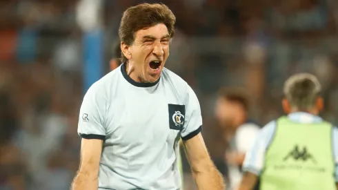 Gustaco Costas, eufórico tras la memorable victoria de Racing ante River.