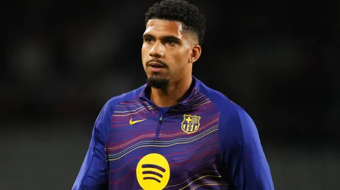 Ronald Araújo, defensor de Barcelona.