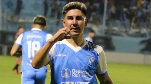 Agustín Fontana ascendió con Estudiantes de Río Cuarto a Primera
