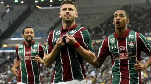 Recordista de jogos pode permanecer no Fluminense