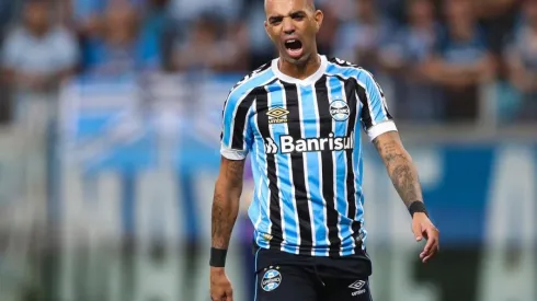 Trio contestado não ficará no Grêmio, crava Romildo