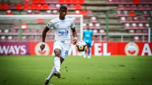 Palmeiras é mais um interessado no lateral Orejuela