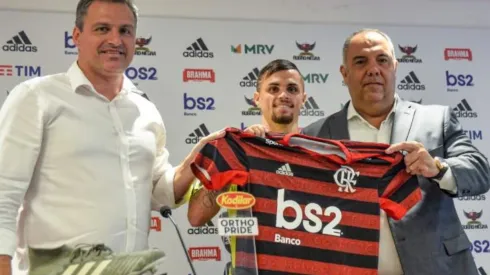 Após uma das maiores novelas do mercado da bola, Michael é apresentado no Flamengo; novo reforço comentou a suas expectativas para a temporada
