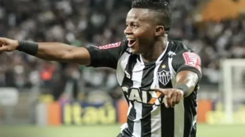 Diretoria do Galo pretende investir parte do dinheiro da venda de Cazares para trazer substituto do mesmo nível