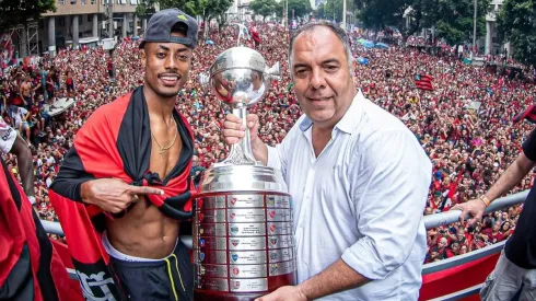 Flamengo anuncia renovação com atacante campeão Brasileiro da Libertadores