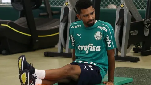 Palmeiras libera jogador para acertar sua transferência com gigante europeu