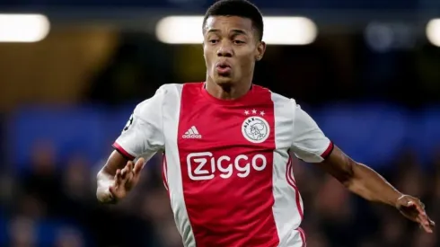 David Neres "salva" negociação do Ajax por Antony