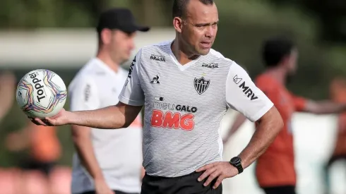 Dudamel: treinador poupará titulares neste final de semana (Foto: Bruno Cantini / Agência Galo / Atlético)
