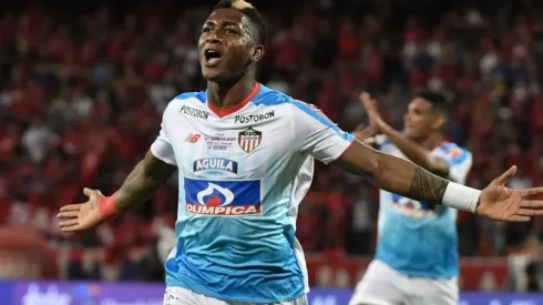Corinthians encaminha contratação de Yony González