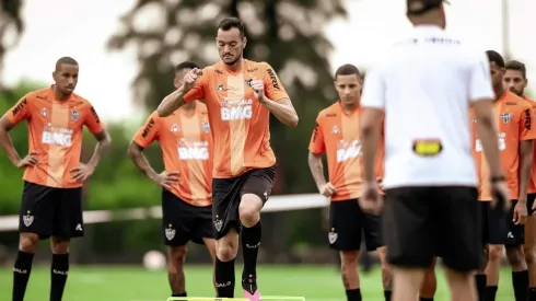 Galo sofre goleada na estreia pela Sula e torcida elege um culpado