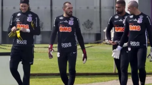 Corinthians acerta transferência de jogador para o Paraná