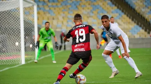 Michael é opção para ser titular. Foto: Alexandre Vidal/Flamengo.
