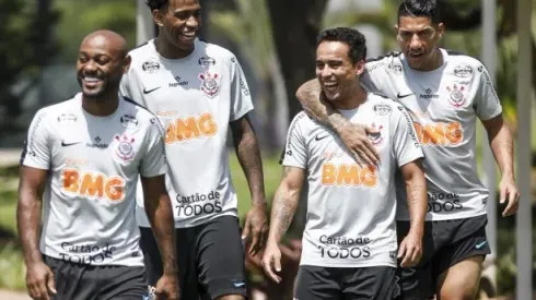 Jogador "descartado" pelo Corinthians negocia com a Ponte