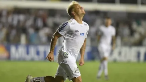 Santos observa jovem da Inter de Limeira como substituto de Soteldo