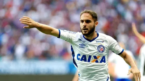 Bahia define futuro de Régis após negociar com o Cruzeiro